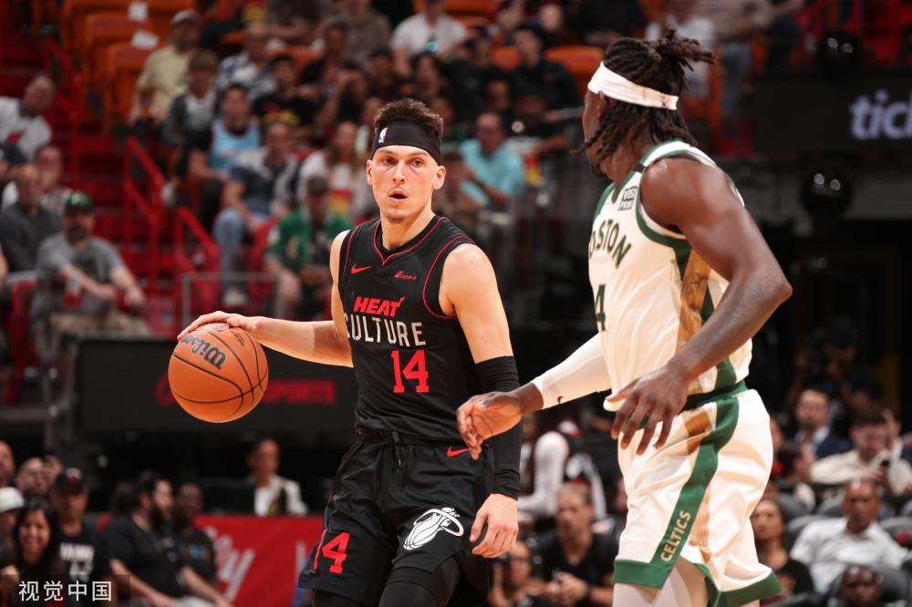 一个小小的 一个小小的