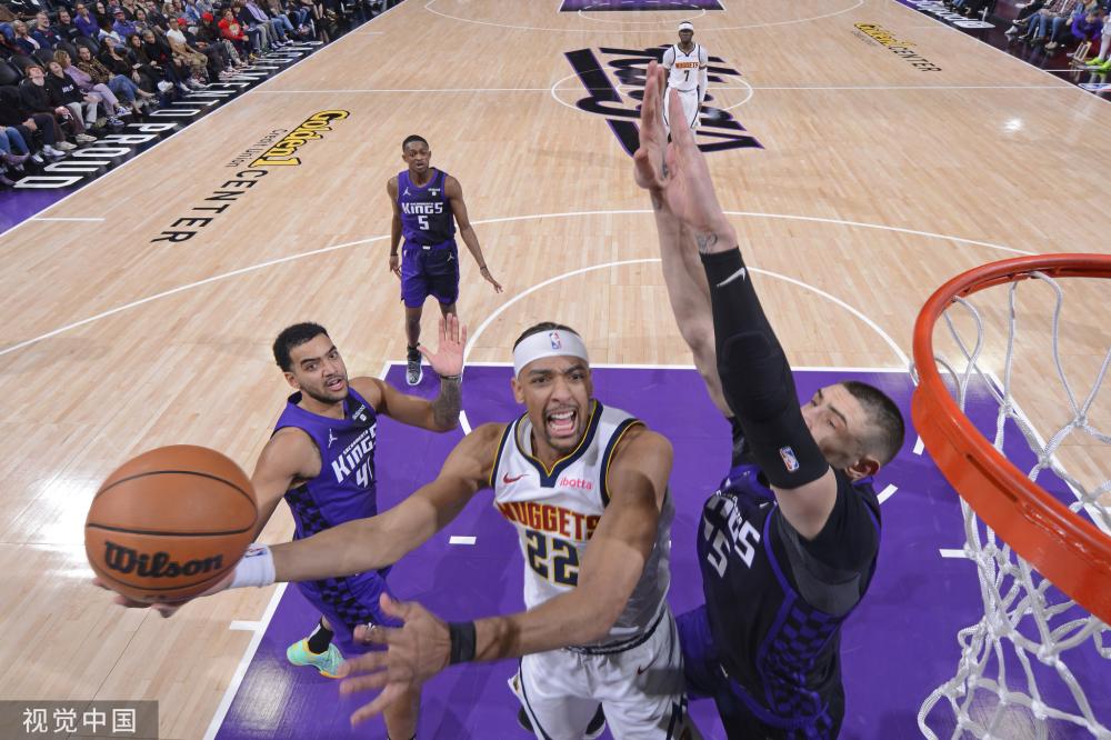 使其在国际 使其在国际